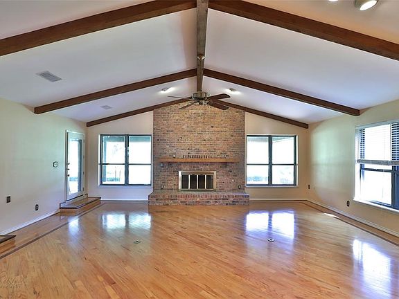 4th image of 48 Pinehurst St