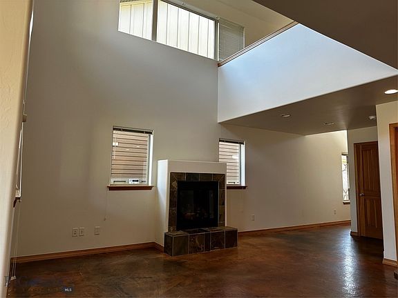 5th image of 128 N Hanley Ave #A