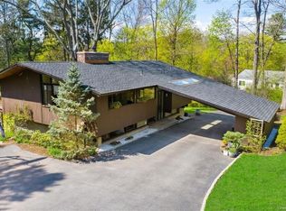 66 Crest Rd, Chappaqua, NY 10514
