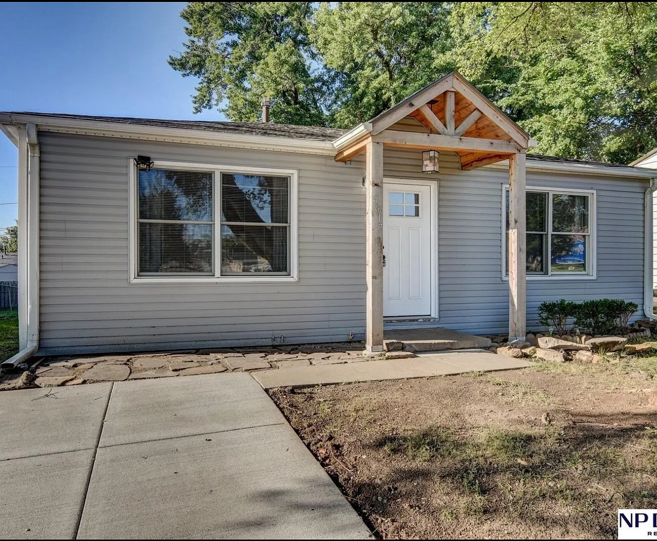 2 bed, 792 sqft, $1,500 — Photo 1