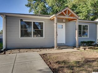 6617 Grover St, Omaha, NE 68106