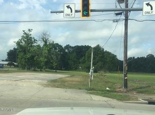 1907 Rees St, Breaux Bridge, LA 70517