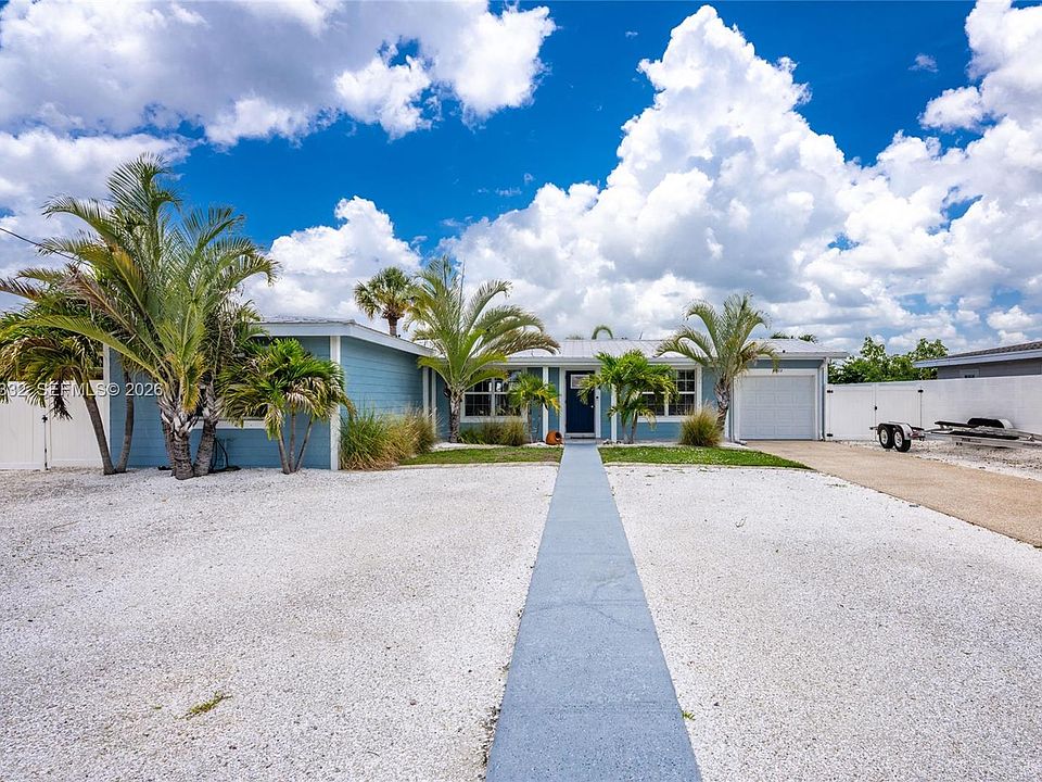21812 Edgewater Dr, Port Charlotte, FL 33952 | MLS #A12040332 | Zillow