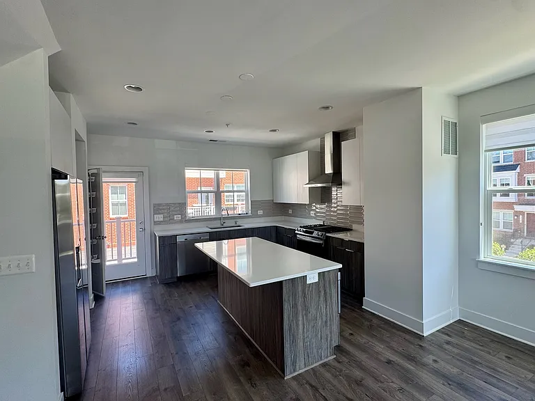 1228 Wynton Pl NE — Photo 12