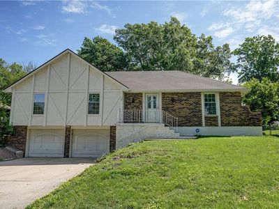1108 SW 21st St, Blue Springs, MO, 64015