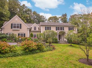 24 Cowdin Cir, Chappaqua, NY 10514