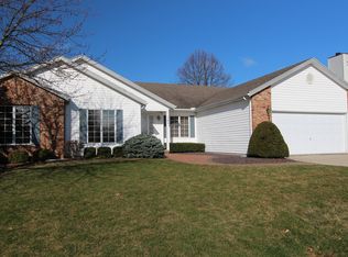 701 Watford Dr, Bloomington, IL 61704