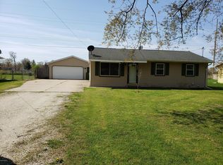 17255 Lovers Ln, Three Rivers, MI 49093