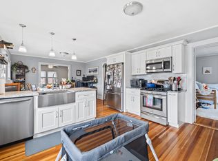 33 Hugh St, West Hartford, CT 06119