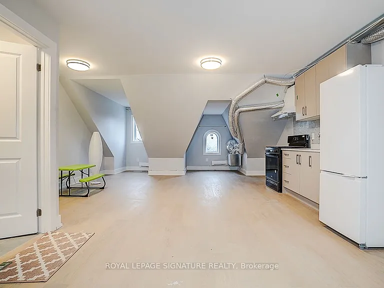 252 Annette St #5 — Photo 8