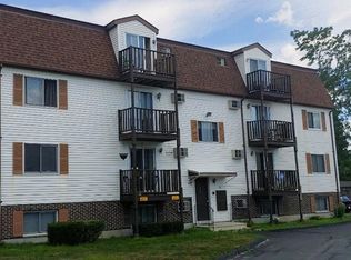 18 Airlie St APT 3, Worcester, MA 01606