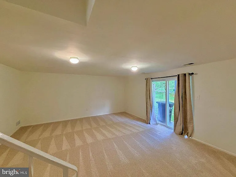 6064 Majors Ln — Photo 14