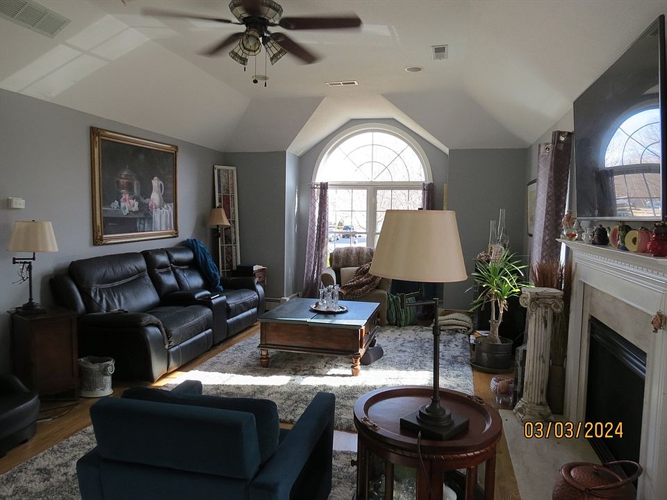 72 Heritage Rd, Dracut, MA 01826 Zillow