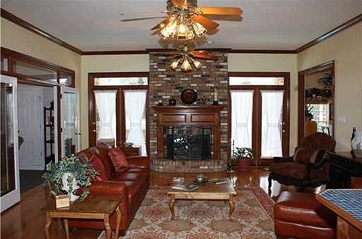 3rd image of 41 Belle Grove Dr