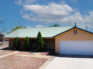 1879 Peyton Rd, Los Lunas, NM 87031