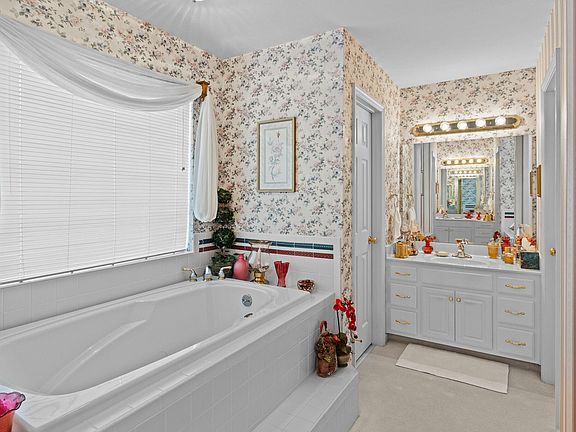 29th image of this home