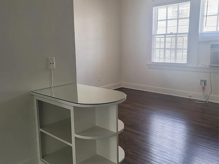 5622 Chartres St #3 — Photo 3