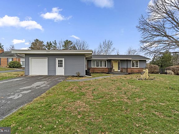 2nd image of 20767 Beaver Creek Rd