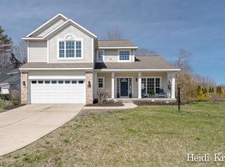 14861 Swan Ln, Spring Lake, MI 49456