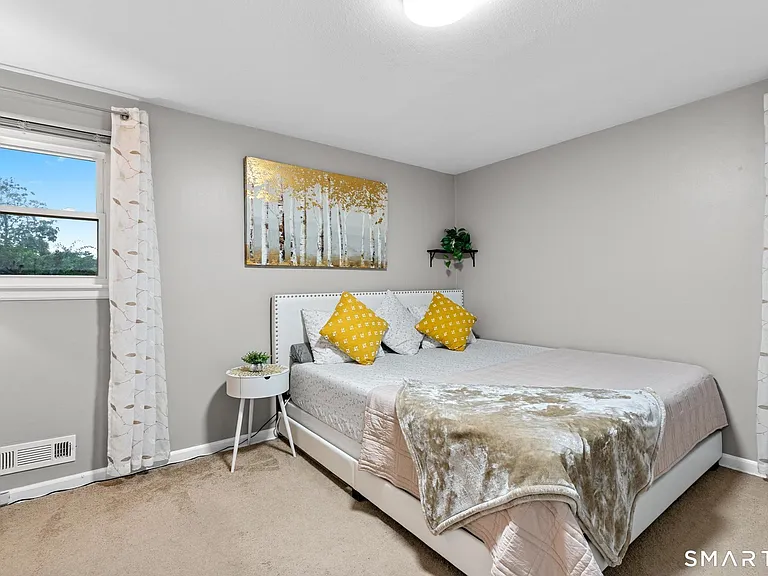128 Forest Dr — Photo 14
