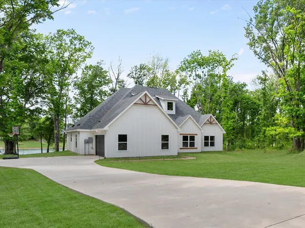 1014 Deep Water Cv, Corsicana, TX 75109