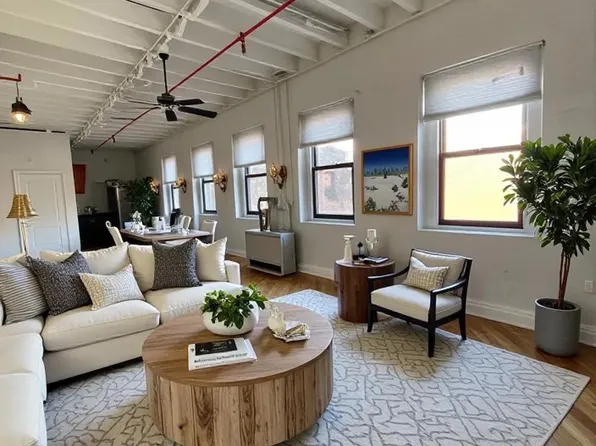 112 Lincoln Avenue image 1 of 12