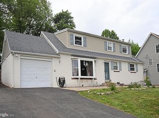 87 Hellberg Ave, Chalfont, PA 18914