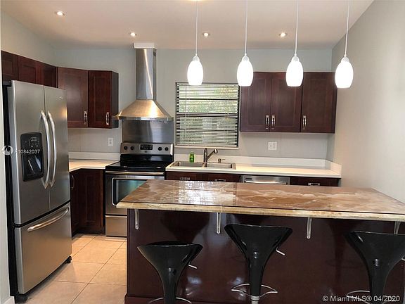 3rd image of 2730 NE 6th Ln Unit 0
