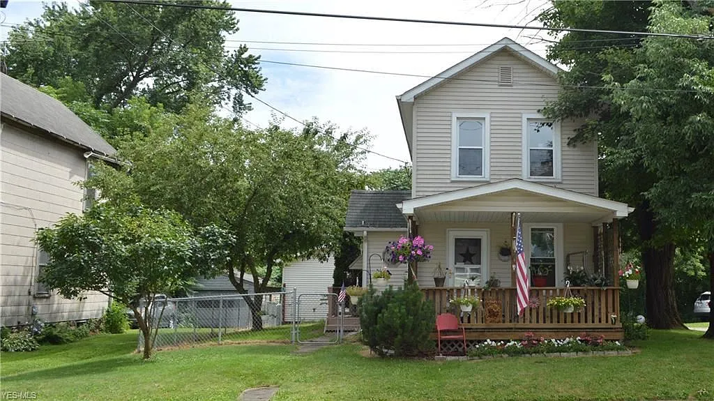 191 W Clark St photo 1