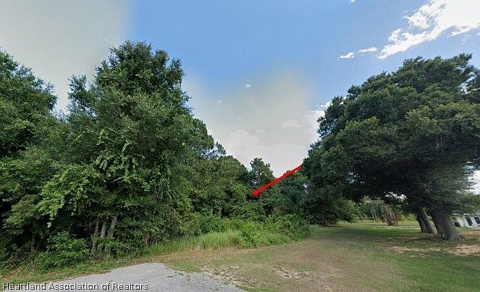 2nd image of 2052 N Woodham Rd