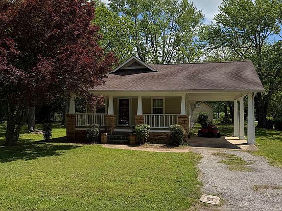 3rd image of 218 Brewer Ave