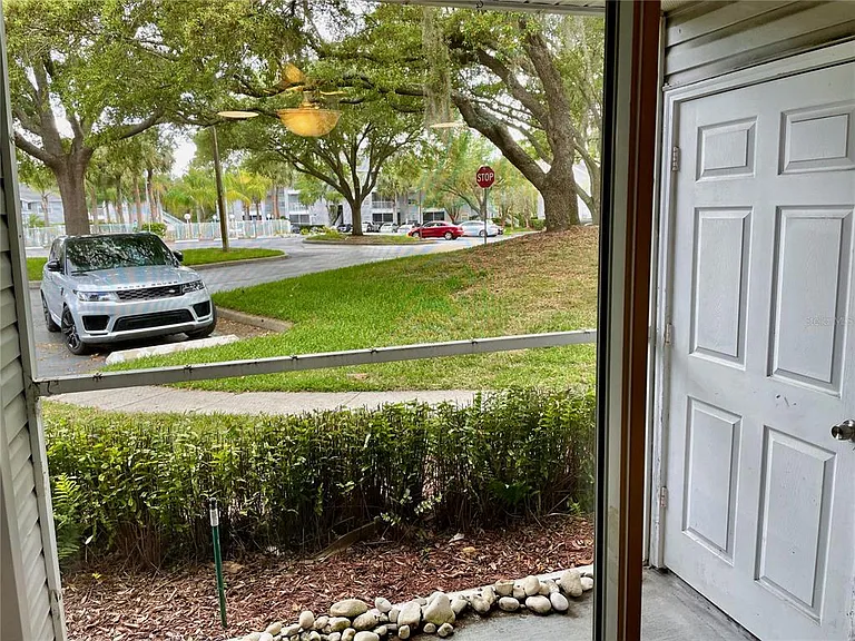 2521 Grassy Point Dr #101 — Photo 16
