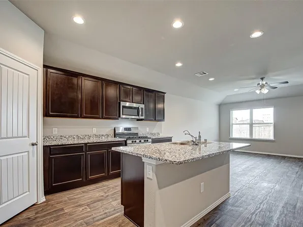 3903 Egyptian Goose Ct, Baytown, TX 77521