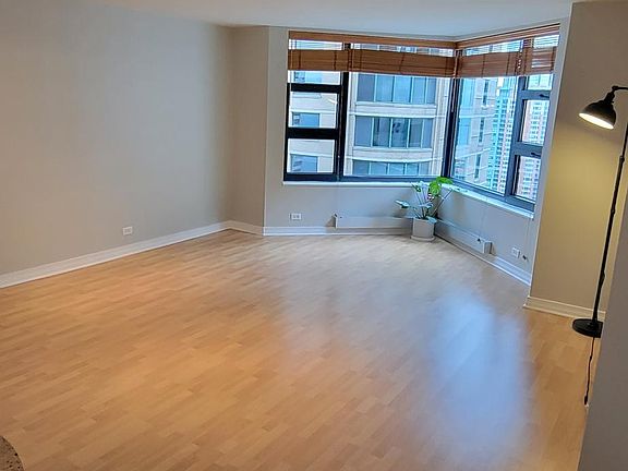 3rd image of 401 E Ontario St APT 2904