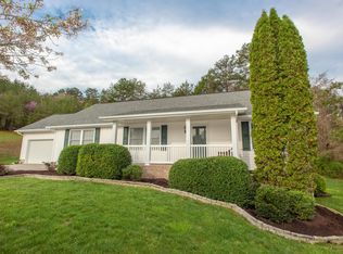 8715 Finchwood Ln, Knoxville, TN 37924