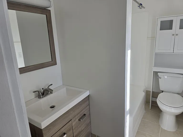 147 Pearl St #2 — Photo 8
