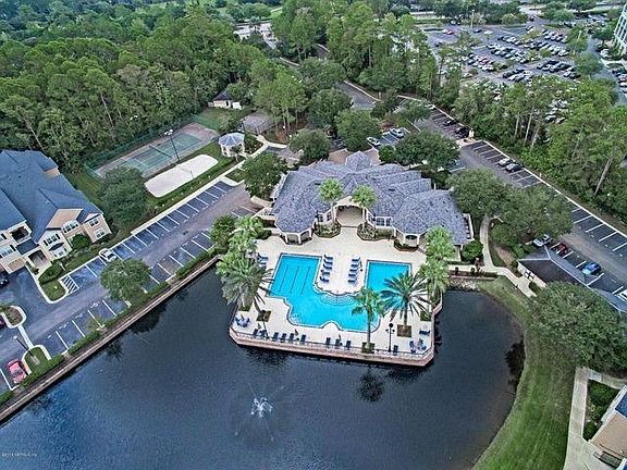 2nd image of 13810 N Sutton Park Dr #1025