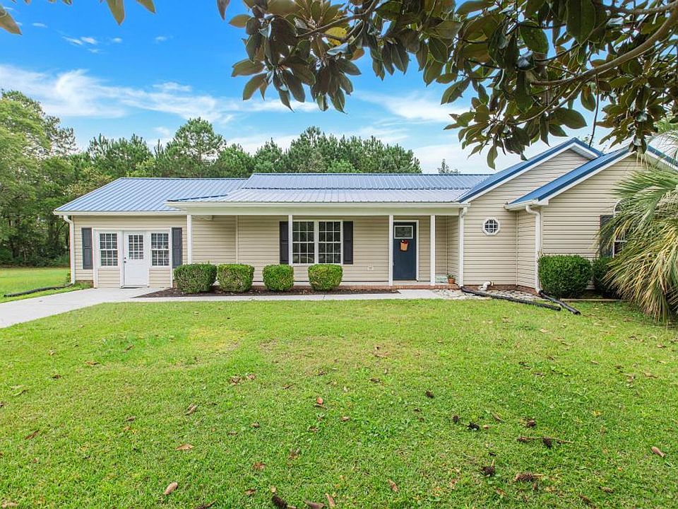 1st image of 304 Woody Way
