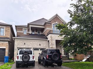 706 Harry Douglas St, Newmarket, ON L3X 0J8