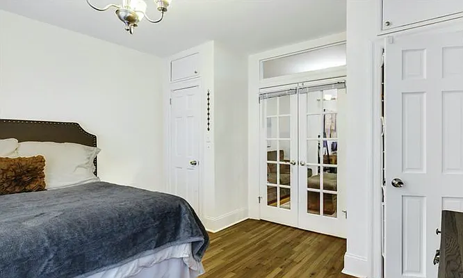 Rented by Compass | media 23