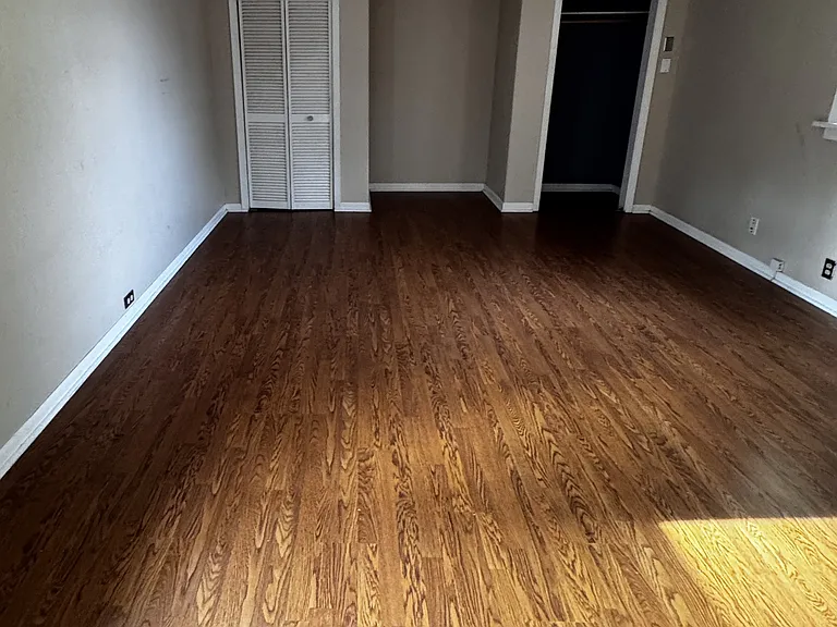 517 S Weed Blvd — Photo 3