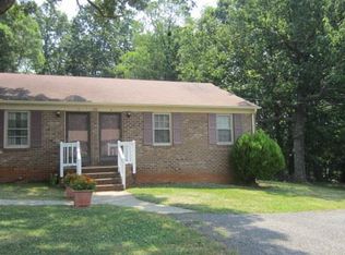 136 Deer Creek Dr, Lynchburg, VA 24502