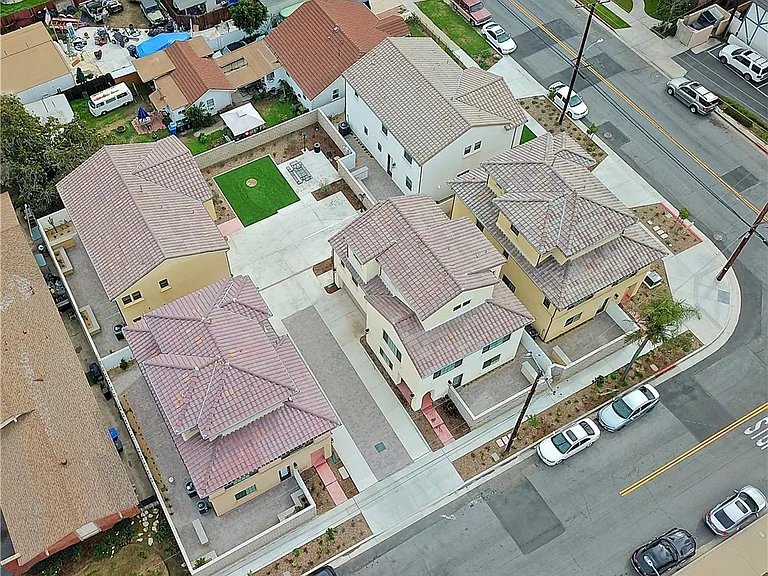 13722 Utt Dr — Photo 33