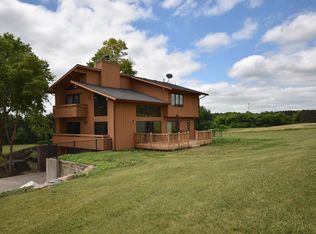 425 Tamarack Rd, Palmyra, WI 53156