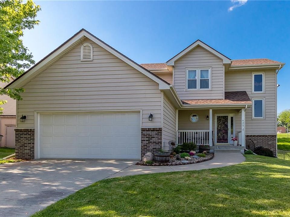 1st image of 425 Highland Dr