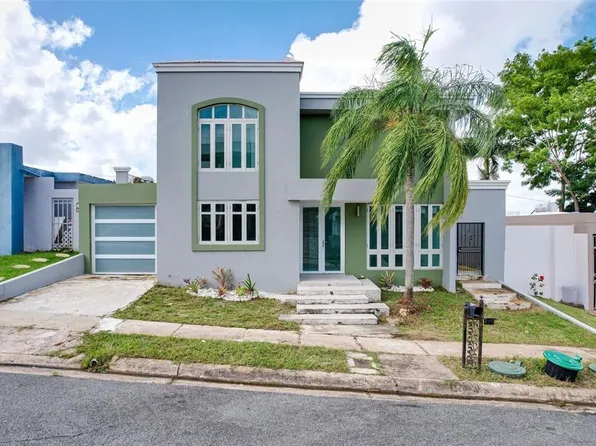 Benavente Street Purple Tree #Urb-1742, San Juan, PR 00926