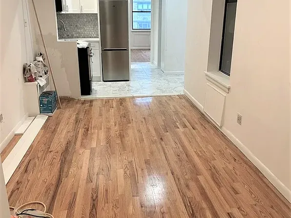 417 3rd Avenue image 1 of 8