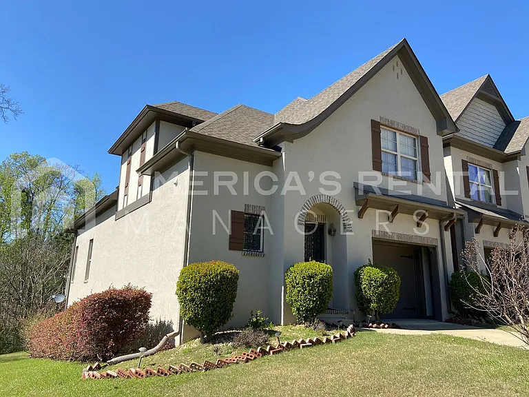 4230 Lochshire Ln — Photo 2