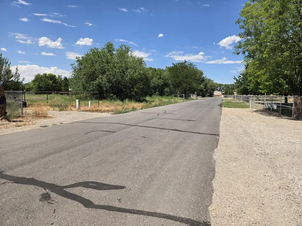 Berry Hill Rd, Los Lunas, NM 87031