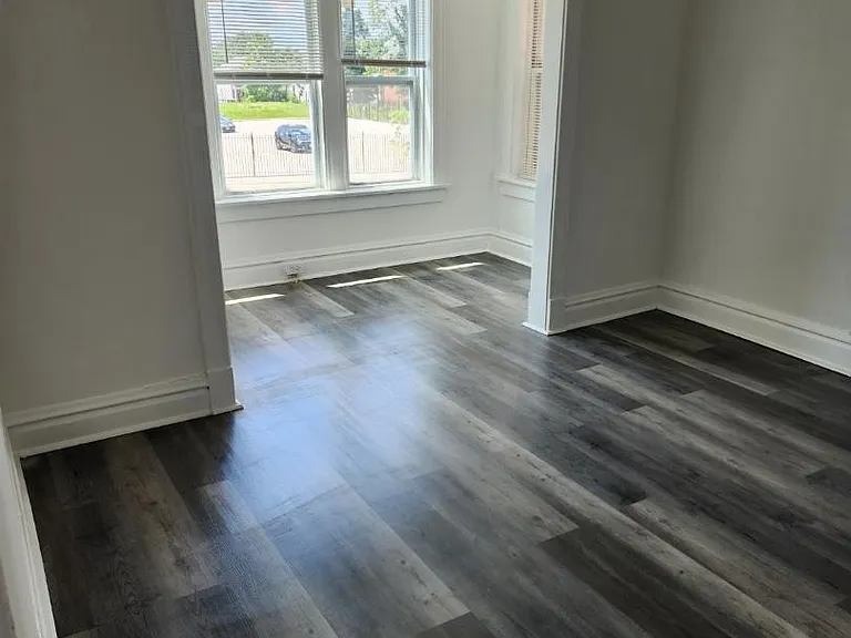 5577 Maple Ave #2W — Photo 1